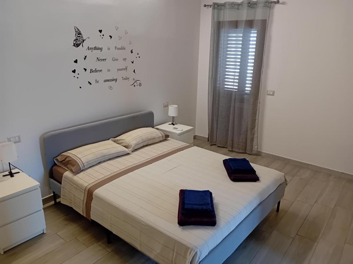 New Alfieri Apartment Cabras Exterior foto
